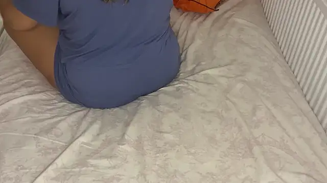 Snapshot of Ceyceys chatting on 11-23-25, 11:21 Ceyceys online show from 11-23-25, 11:21