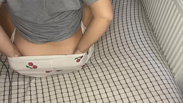 Snapshot of Ceyceys chatting on 12-16-25, 10:53 Ceyceys online show from 12-16-25, 10:53