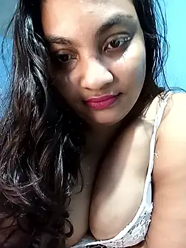 HottyOlly online show from 10-04-25, 05:44