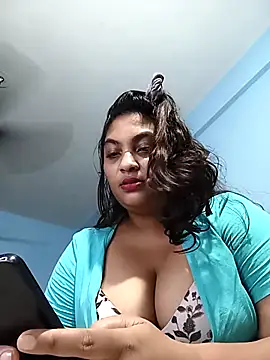 HottyOlly online show from 10-05-25, 06:17