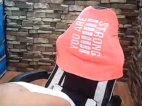 Snapshot of Dirtychubby29 chatting on 11-22-25, 06:12 Dirtychubby29 online show from 11-22-25, 06:12