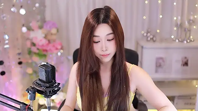 SleepArtist online show from 10-04-25, 07:39