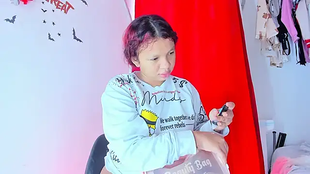 Emily Coper18 online show from 10-27-25, 01:15