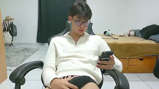 Jacotnk online show from 10-05-25, 01:04