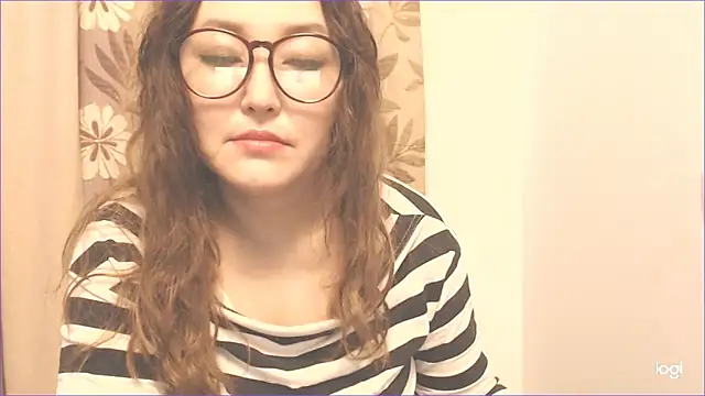 Snapshot of hrnyteacher chatting on 12-12-24, 09:04 hrnyteacher online show from 12-12-24, 09:04