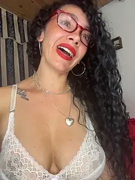 Snapshot of JULYSEX1 chatting on 05-08-26, 12:43 JULYSEX1 online show from 05-08-26, 12:43