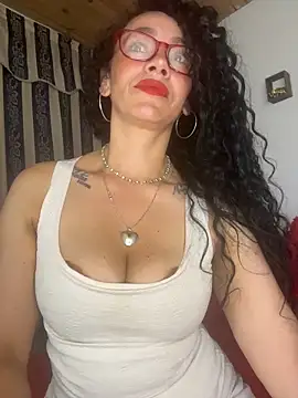 Snapshot of JULYSEX1 chatting on 05-20-26, 09:48 JULYSEX1 online show from 05-20-26, 09:48