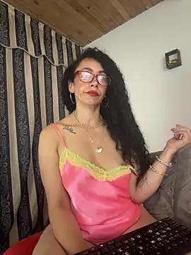 Snapshot of JULYSEX1 chatting on 05-25-26, 12:11 JULYSEX1 online show from 05-25-26, 12:11