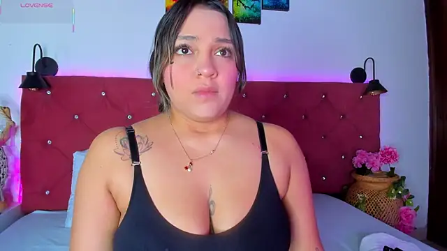 Abril Gomez06 online show from 10-21-25, 02:56