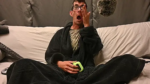 joeiandola online show from 10-04-25, 05:22