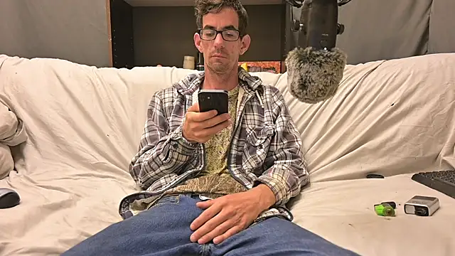 joeiandola online show from 10-31-25, 05:47