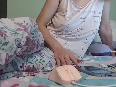 Snapshot of SexyGioconda chatting on 03-12-25, 10:05 SexyGioconda online show from 03-12-25, 10:05