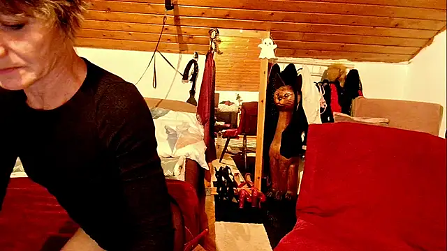 Hot Colettte online show from 11-16-25, 08:58