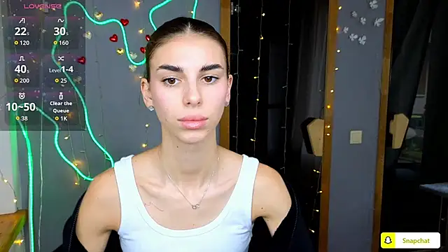 EmmyGreans online show from 09-19-25, 05:42