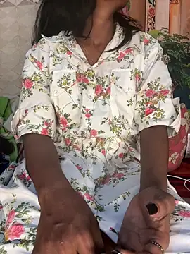 Snapshot of REMOVE- chatting on 02-15-26, 06:59 REMOVE- online show from 02-15-26, 06:59