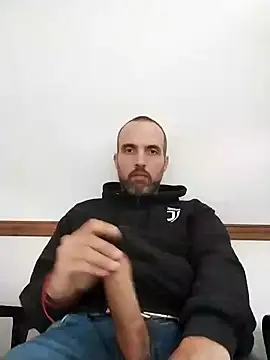 leon3875 online show from 12-19-24, 03:30