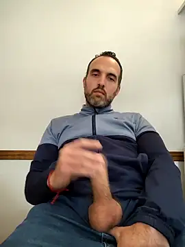 leon3875 online show from 10-27-25, 03:27