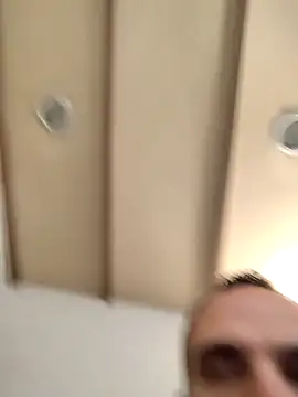 leon3875 online show from 10-31-25, 03:35