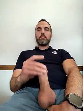 leon3875 online show from 12-17-25, 03:18