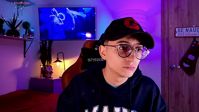 Mr evan1 online show from 11-28-25, 06:32