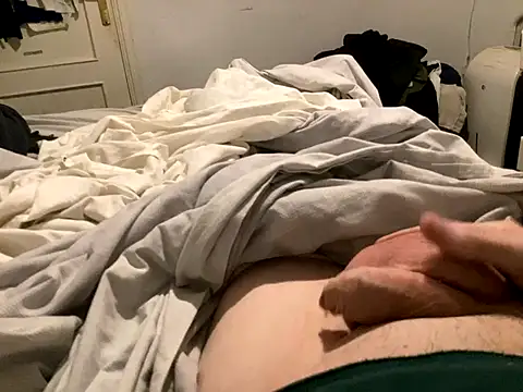 Bossinmidd12 online show from 12-14-25, 06:01