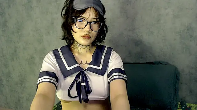 LizzieLight online show from 12-14-24, 03:40