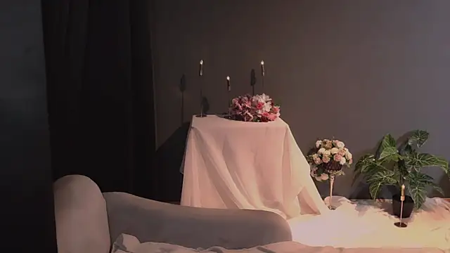 Snapshot of Saintrebella chatting on 11-13-25, 06:40 Saintrebella online show from 11-13-25, 06:40