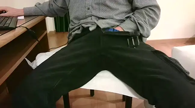 Giulio35 Pika online show from 01-14-25, 05:01