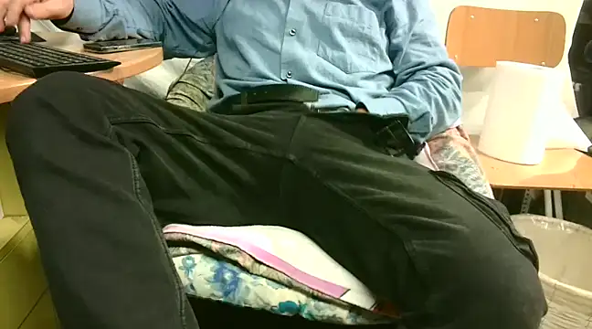 Giulio35 Pika online show from 03-11-25, 04:29