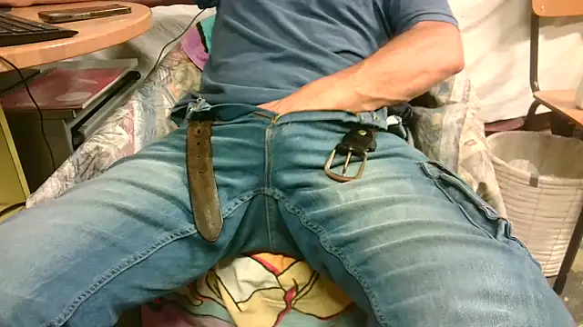 Giulio35 Pika online show from 09-28-25, 05:07