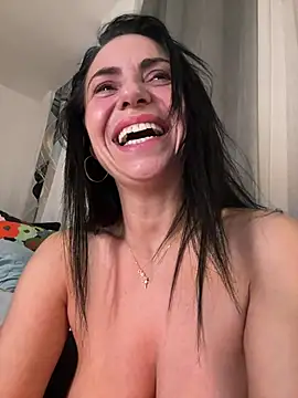 Snapshot of KimKelly13 chatting on 01-27-25, 10:16 KimKelly13 online show from 01-27-25, 10:16