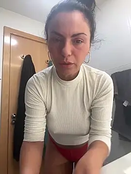 Snapshot of KimKelly13 chatting on 02-11-25, 06:30 KimKelly13 online show from 02-11-25, 06:30