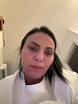 KimKelly13 online show from 04-08-26, 06:08