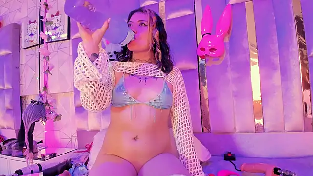 Snapshot of Broklinwhite_ chatting on 02-15-25, 03:50 Broklinwhite online show from 02-15-25, 03:50