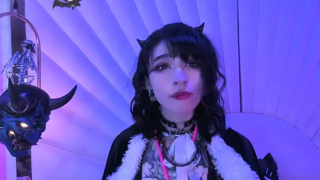 zephirahabney online show from 12-22-24, 07:31