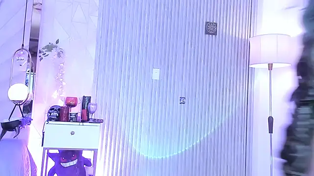 zephirahabney online show from 10-19-25, 02:50