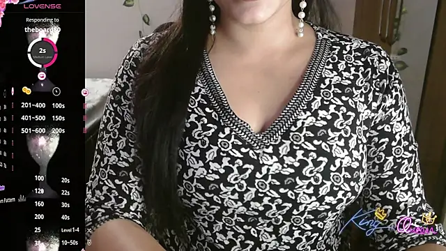 Annu-Darling online show from 12-14-25, 07:51