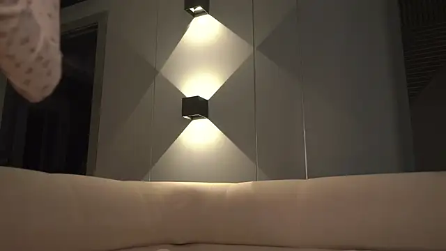 -Snowwwy- online show from 03-20-25, 06:20