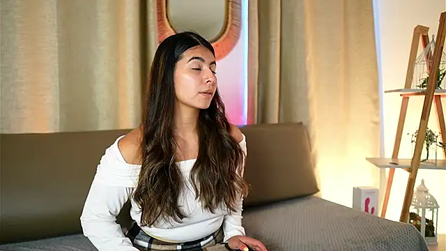 Snapshot of ShelleyMorell chatting on 11-27-25, 12:51 ShelleyMorell online show from 11-27-25, 12:51