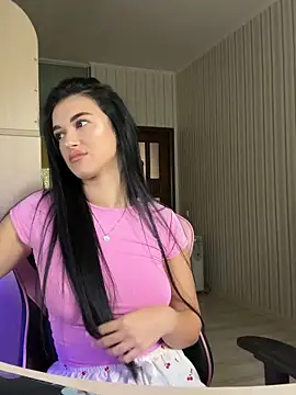 Julietta a online show from 10-11-25, 11:42