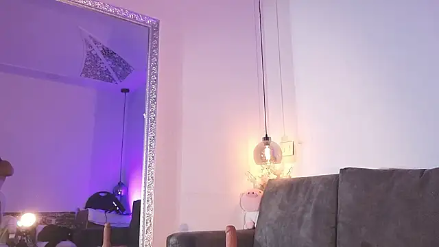 Isabella francoo online show from 03-20-26, 11:48