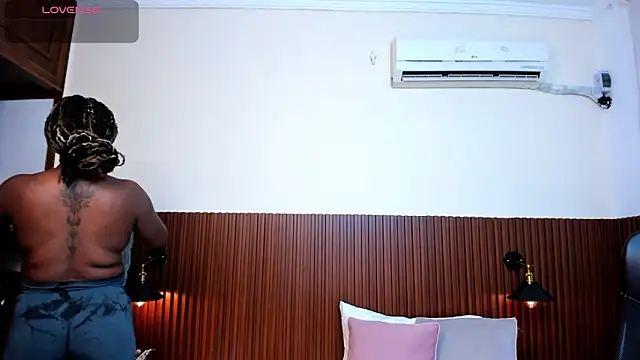 chanel brunette online show from 02-17-25, 05:53