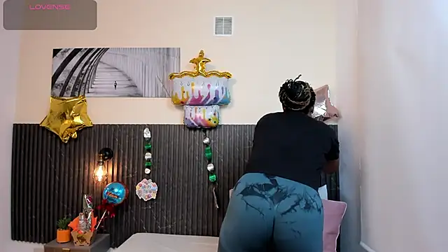 chanel brunette online show from 03-04-25, 05:56