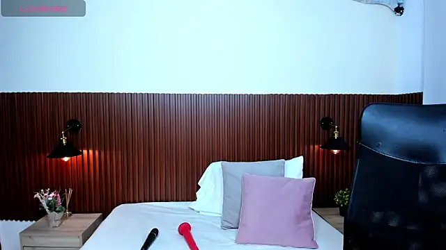 chanel brunette online show from 03-08-25, 05:54