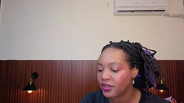 chanel brunette online show from 04-13-26, 06:46