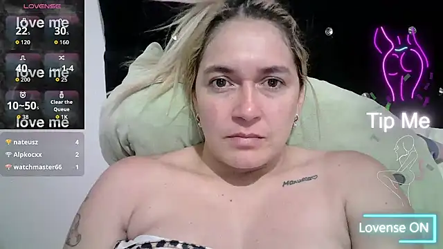 Izury Blondee online show from 09-11-25, 01:06