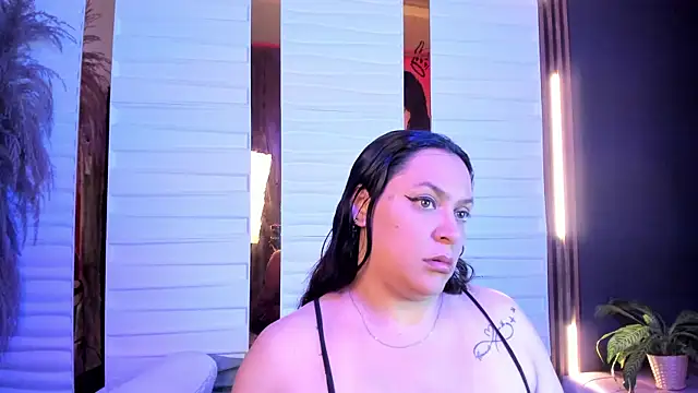 Biiancacox online show from 10-25-25, 02:52