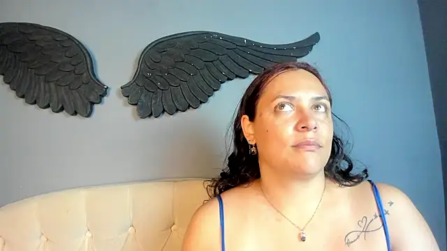 Biiancacox online show from 02-12-26, 03:12