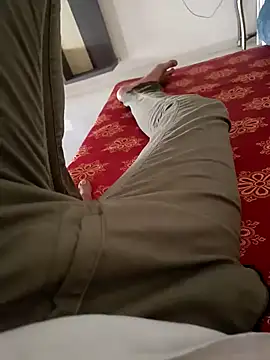 Snapshot of HeftyTheory7 chatting on 11-10-25, 10:47 HeftyTheory7 online show from 11-10-25, 10:47