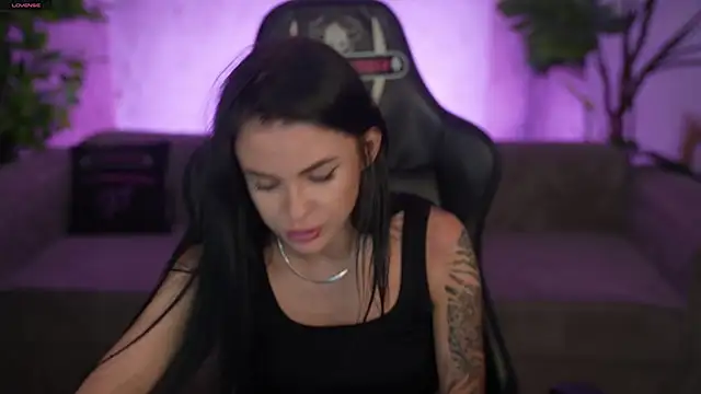 Tina Breeze online show from 06-15-26, 11:23